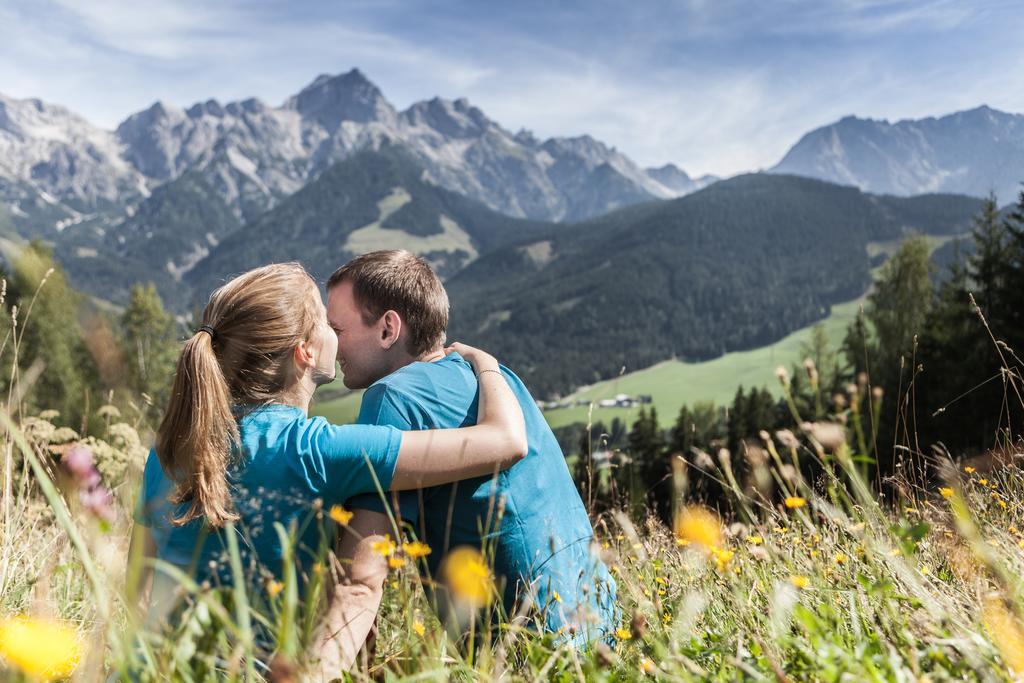 AlpenParks Hotel Maria Alm Buitenkant foto