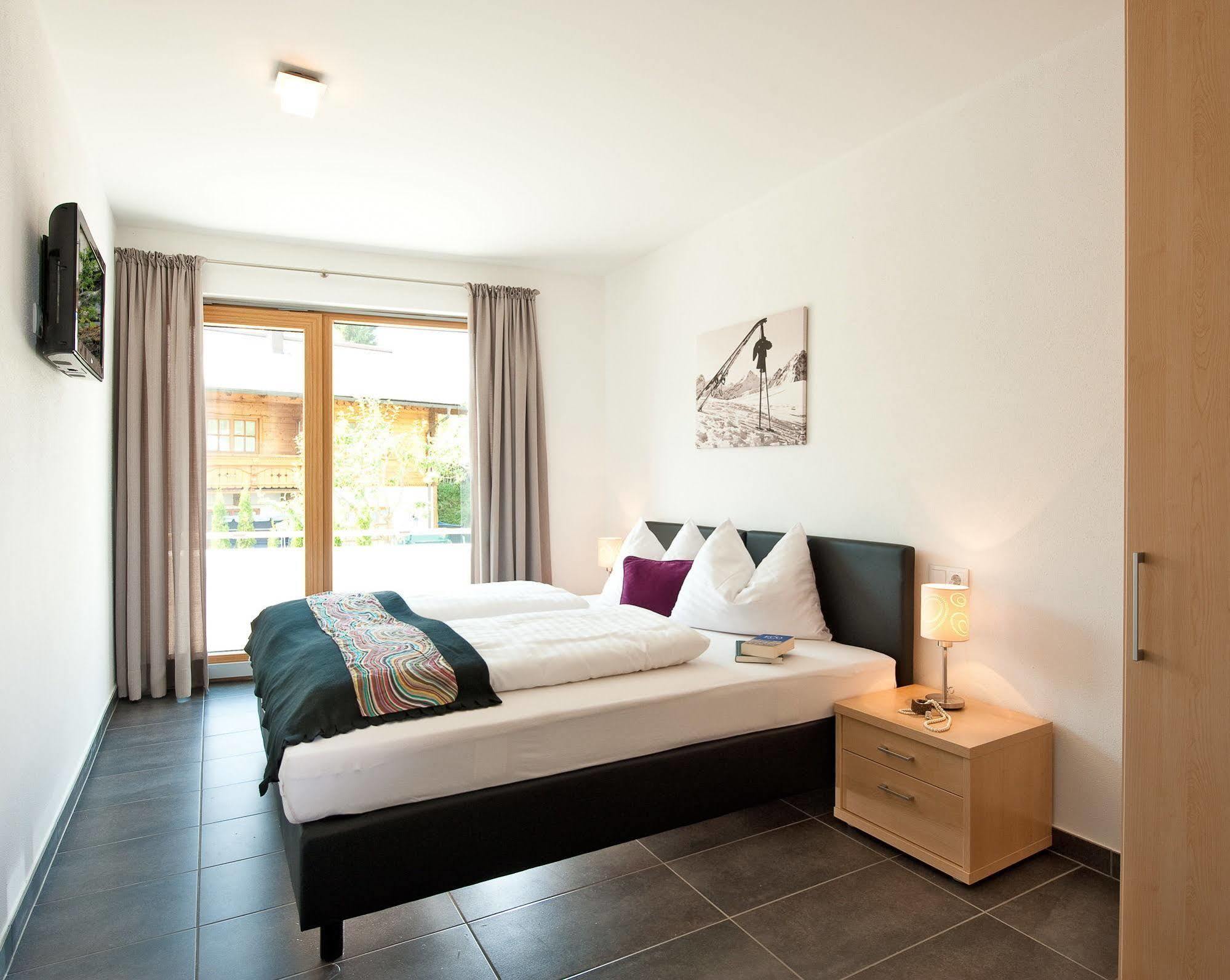 AlpenParks Hotel Maria Alm Buitenkant foto
