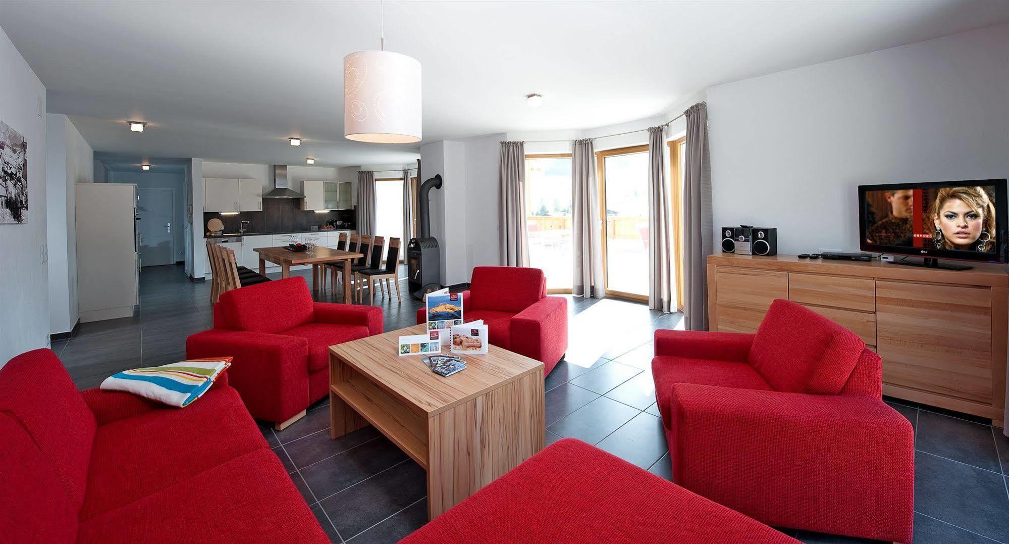 AlpenParks Hotel Maria Alm Buitenkant foto