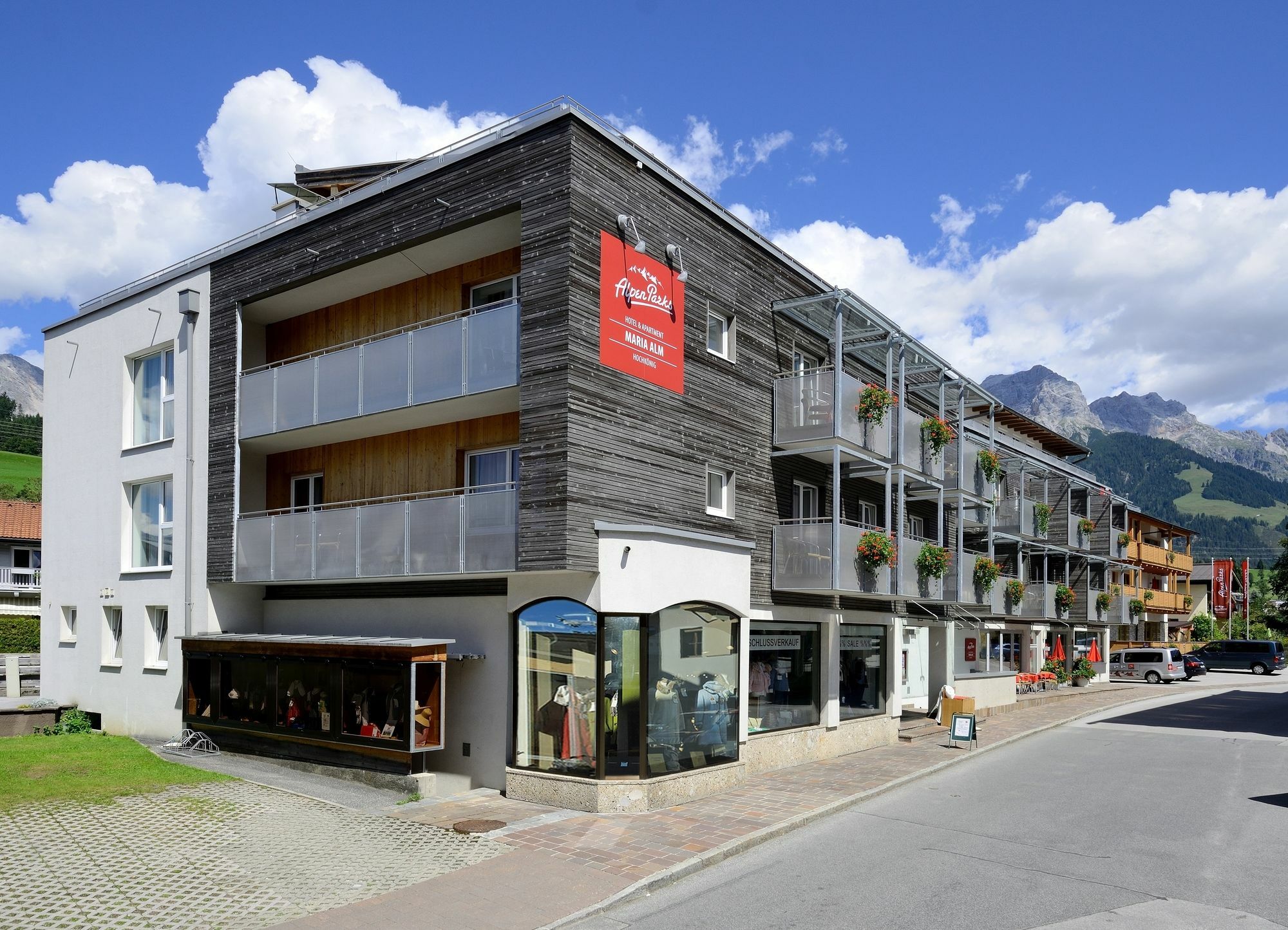 AlpenParks Hotel Maria Alm Buitenkant foto